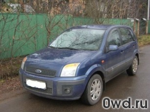 Битый автомобиль Ford Fusion