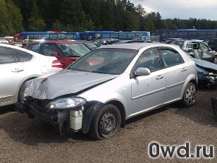 Битый автомобиль Chevrolet Lacetti