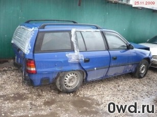 Битый автомобиль Opel Astra