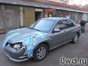 Битый автомобиль Subaru Impreza