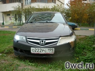 Битый автомобиль Honda Accord