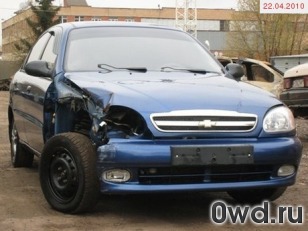 Битый автомобиль Chevrolet Lanos