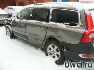 Битый автомобиль Volvo XC70