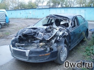 Битый автомобиль Volkswagen Passat