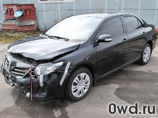 Битый автомобиль Toyota Corolla