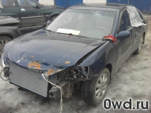 Битый автомобиль Toyota Camry