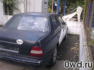 Битый автомобиль Nissan Sunny