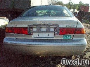 Битый автомобиль Toyota Camry