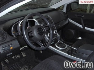 Битый автомобиль Mazda CX-7