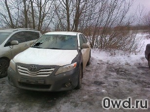 Битый автомобиль Toyota Camry