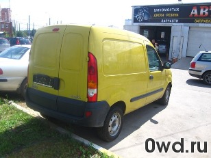 Битый автомобиль Renault Kangoo