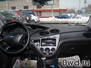 Битый автомобиль Ford Focus