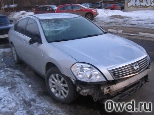 Битый автомобиль Nissan Teana