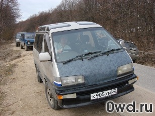 Битый автомобиль Toyota Lite Ace