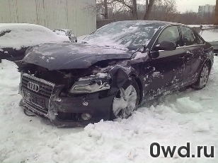 Битый автомобиль Audi A4