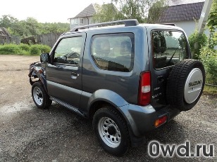 Битый автомобиль Suzuki Jimny