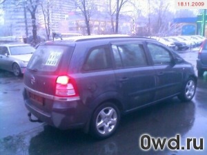 Битый автомобиль Opel Zafira