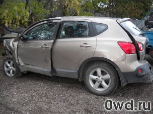 Битый автомобиль Nissan Qashqai