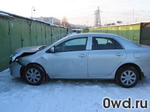 Битый автомобиль Toyota Corolla