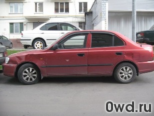 Битый автомобиль Hyundai Accent