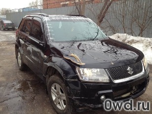 Битый автомобиль Suzuki Grand Vitara