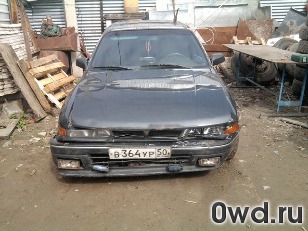 Битый автомобиль Mitsubishi Galant