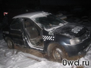 Битый автомобиль Renault Logan