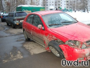 Битый автомобиль Chevrolet Lacetti