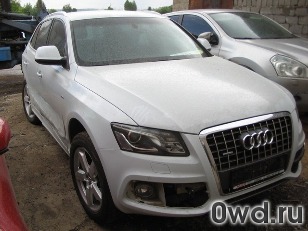 Битый автомобиль Audi Q5