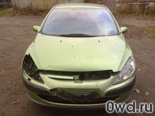 Битый автомобиль Peugeot 307