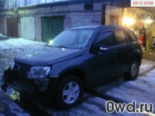 Битый автомобиль Suzuki Grand Vitara