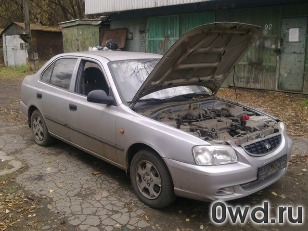 Битый автомобиль Hyundai Accent