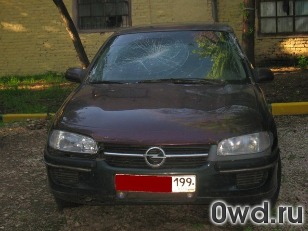 Битый автомобиль Opel Omega