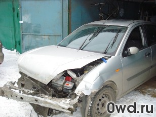 Битый автомобиль Ford Focus