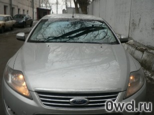 Битый автомобиль Ford Mondeo