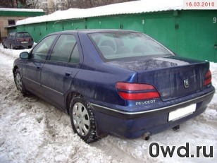 Битый автомобиль Peugeot 406