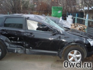 Битый автомобиль Nissan Qashqai