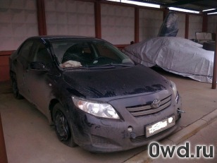 Битый автомобиль Toyota Corolla