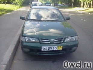 Битый автомобиль Nissan Primera