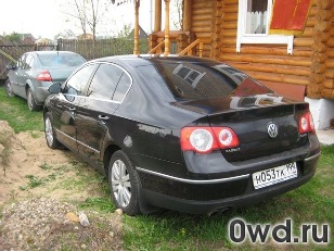 Битый автомобиль Volkswagen Passat