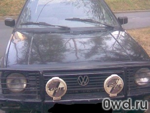 Битый автомобиль Volkswagen Golf