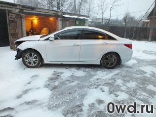 Битый автомобиль Hyundai Sonata