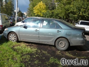 Битый автомобиль Toyota Camry