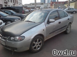 Битый автомобиль Nissan Almera