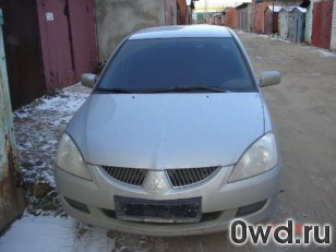 Битый автомобиль Mitsubishi Lancer