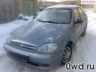 Битый автомобиль Chevrolet Lanos