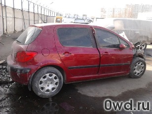 Битый автомобиль Peugeot 307