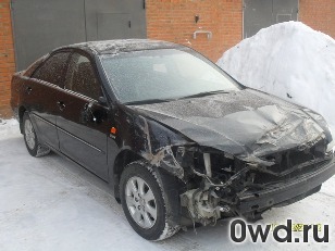 Битый автомобиль Toyota Camry