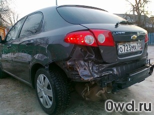 Битый автомобиль Chevrolet Lacetti