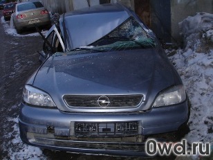 Битый автомобиль Opel Astra